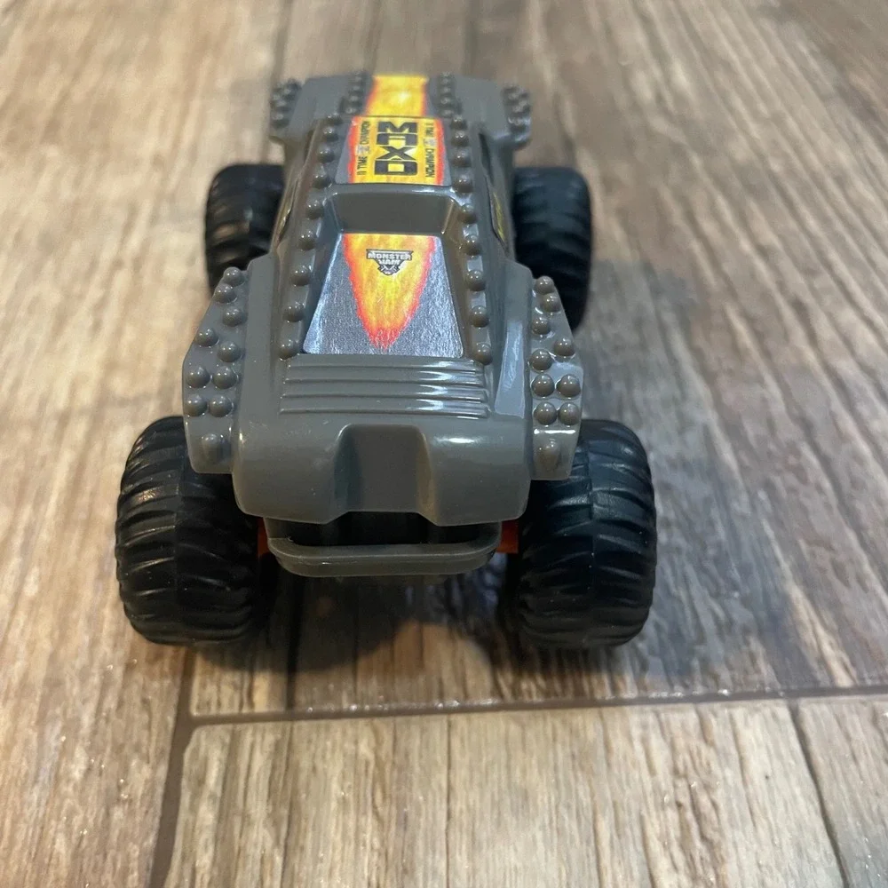 Monster Jam Max-D Maximum‎ Destruction Grey Monster Truck 2015 McDonalds Toy